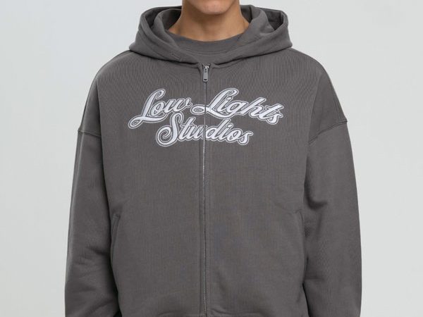 سویشرت اورسایز از برند Low lights