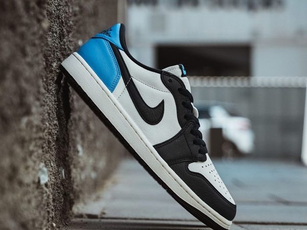 کتونی Air Jordan 1 Low OG Obsidian