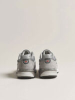 کتونی New balance 990v4 - تصویر 3